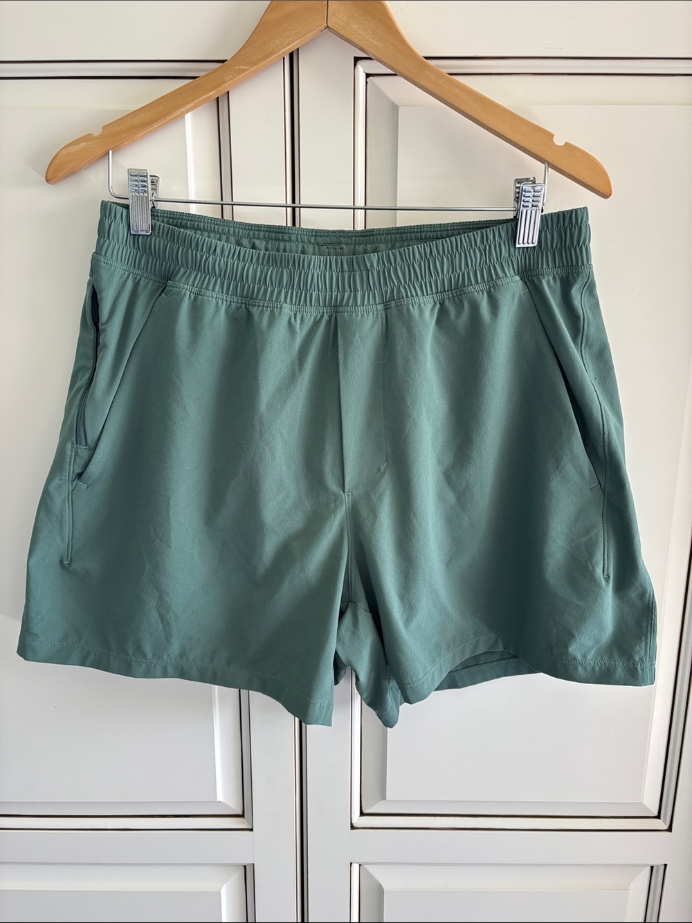 Lululemon Pace Breaker Lined Shorts 5" Men's Large Green LM7BC0S Pockets Run Gym